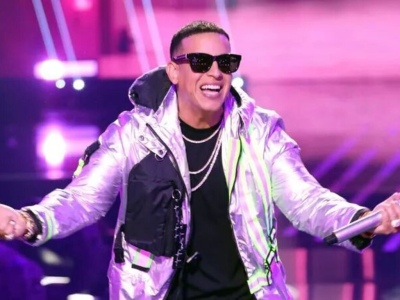 Se prendi&oacute; fuego el techo del escenario de Daddy Yankee en Argentina