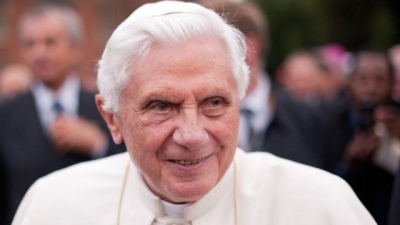 Muri&oacute; Benedicto XVI, el Papa anterior a Francisco