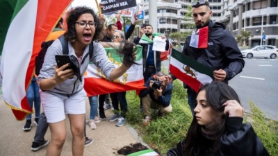 Ir&aacute;n confirm&oacute; la abolici&oacute;n de la polic&iacute;a de la moral