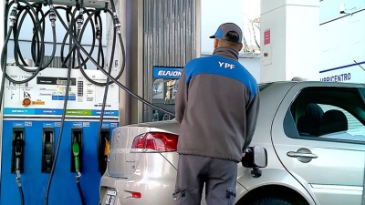 YPF aument&oacute; los combustibles un 4%
