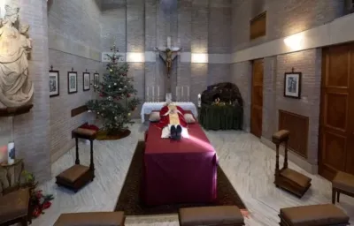 Difundieron las primeras im&aacute;genes del cuerpo de Benedicto XVI