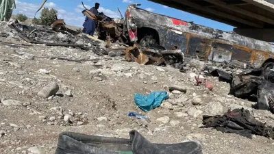 Pakist&aacute;n: m&aacute;s de 50 muertos por la ca&iacute;da de un micro y un naufragio