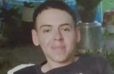 Lo encontraron muerto y enterrado en la casa de un compa&ntilde;ero