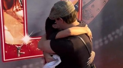 Peter Lanzani sorprendi&oacute; a Lali Esp&oacute;sito antes de su show en V&eacute;lez