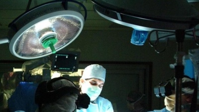 Salvaron el coraz&oacute;n de un hombre usando tejido de vaca