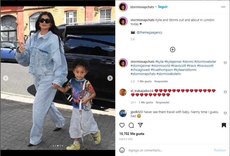 La hija de Kylie Jenner usa una cartera que cuesta más de 3 mil dólares