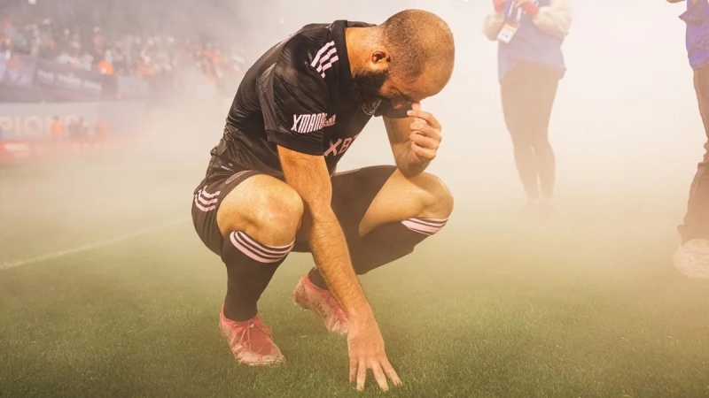 El Pipita se retiró como jugador profesional y se emocionó en su despedida