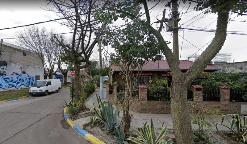 Balearon una vivienda a metros de la casa donde vivió Messi durante su infancia