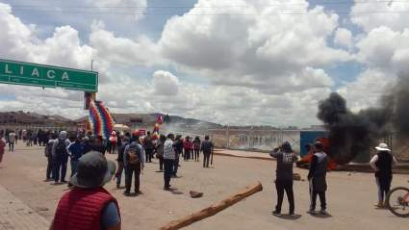 Perú: Intentaron tomar un aeropuerto como protesta contra el Gobierno