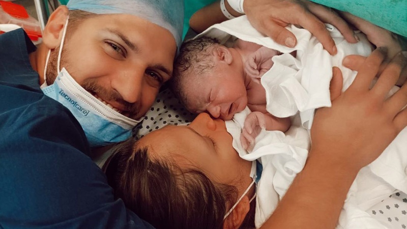 Nació el hijo de Barbie Vélez