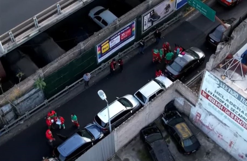 Choque en cadena en la 25 de mayo: nueve autos y un camión