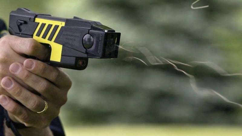 Pistolas Taser en CABA: en dos meses se empezarán a utilizar