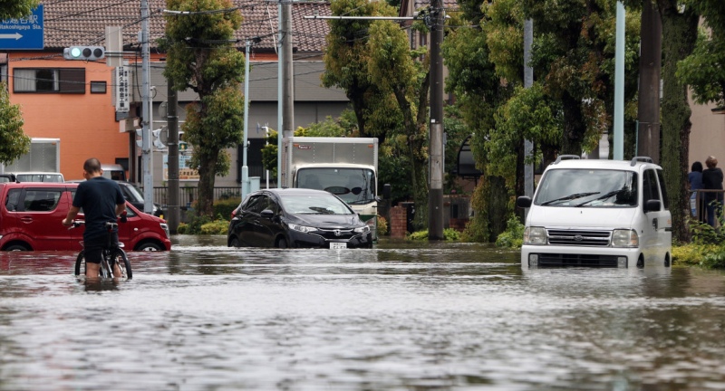 Temporal fatal en Japón: un muerto, dos desaparecidos y miles de evacuados